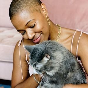 Meet your Posher, Alicia